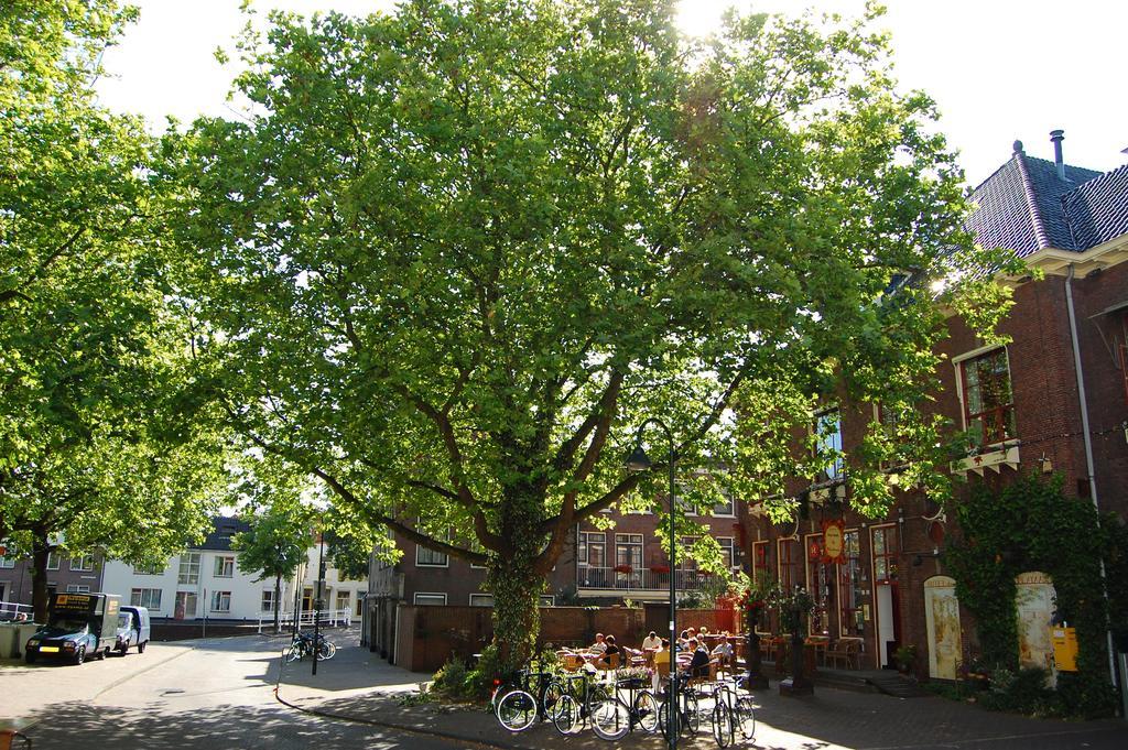 Hotel De Plataan Delft Centrum Экстерьер фото