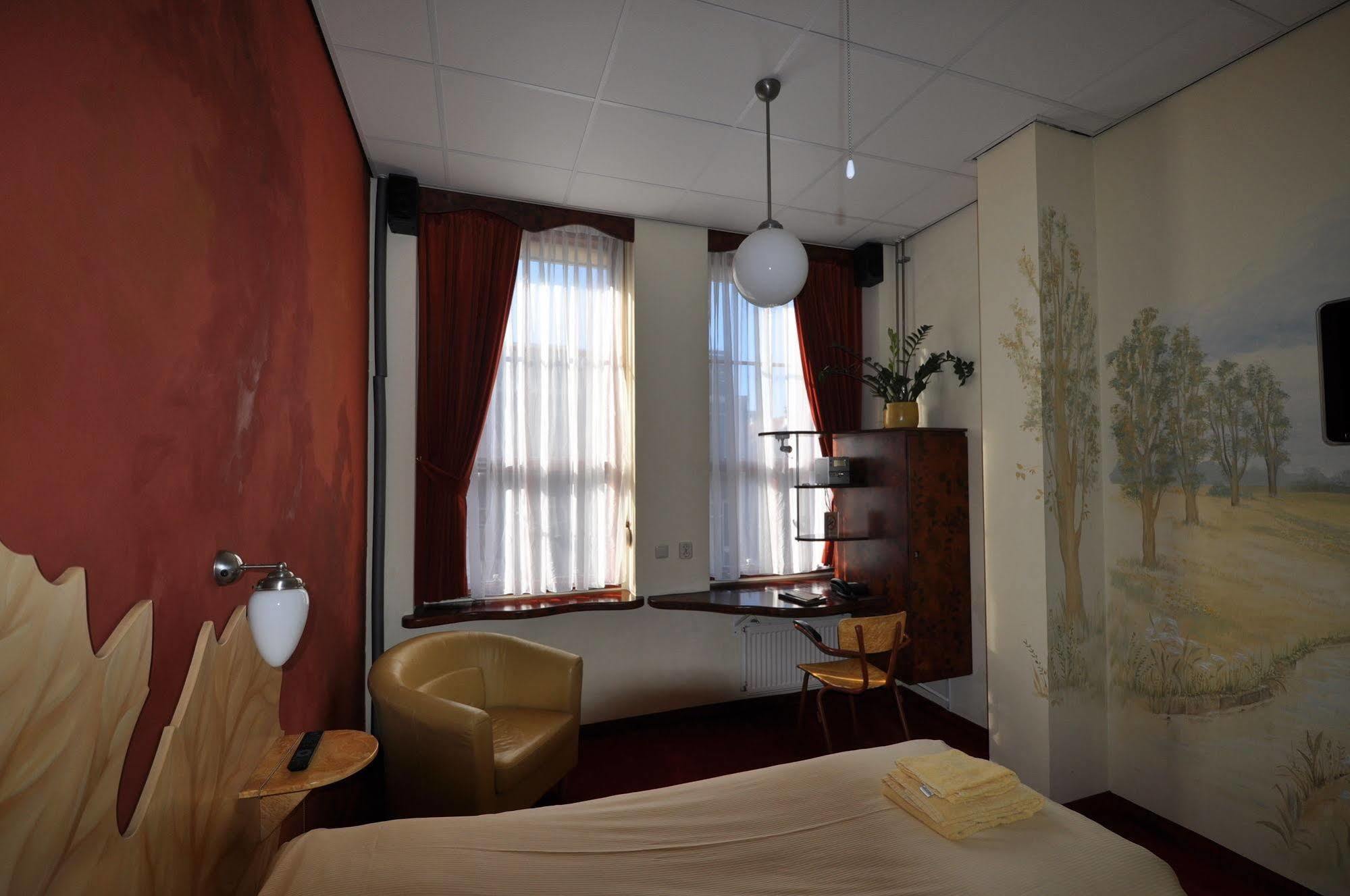 Hotel De Plataan Delft Centrum Экстерьер фото