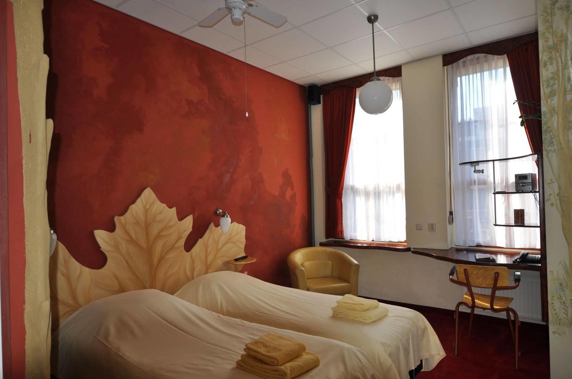 Hotel De Plataan Delft Centrum Экстерьер фото