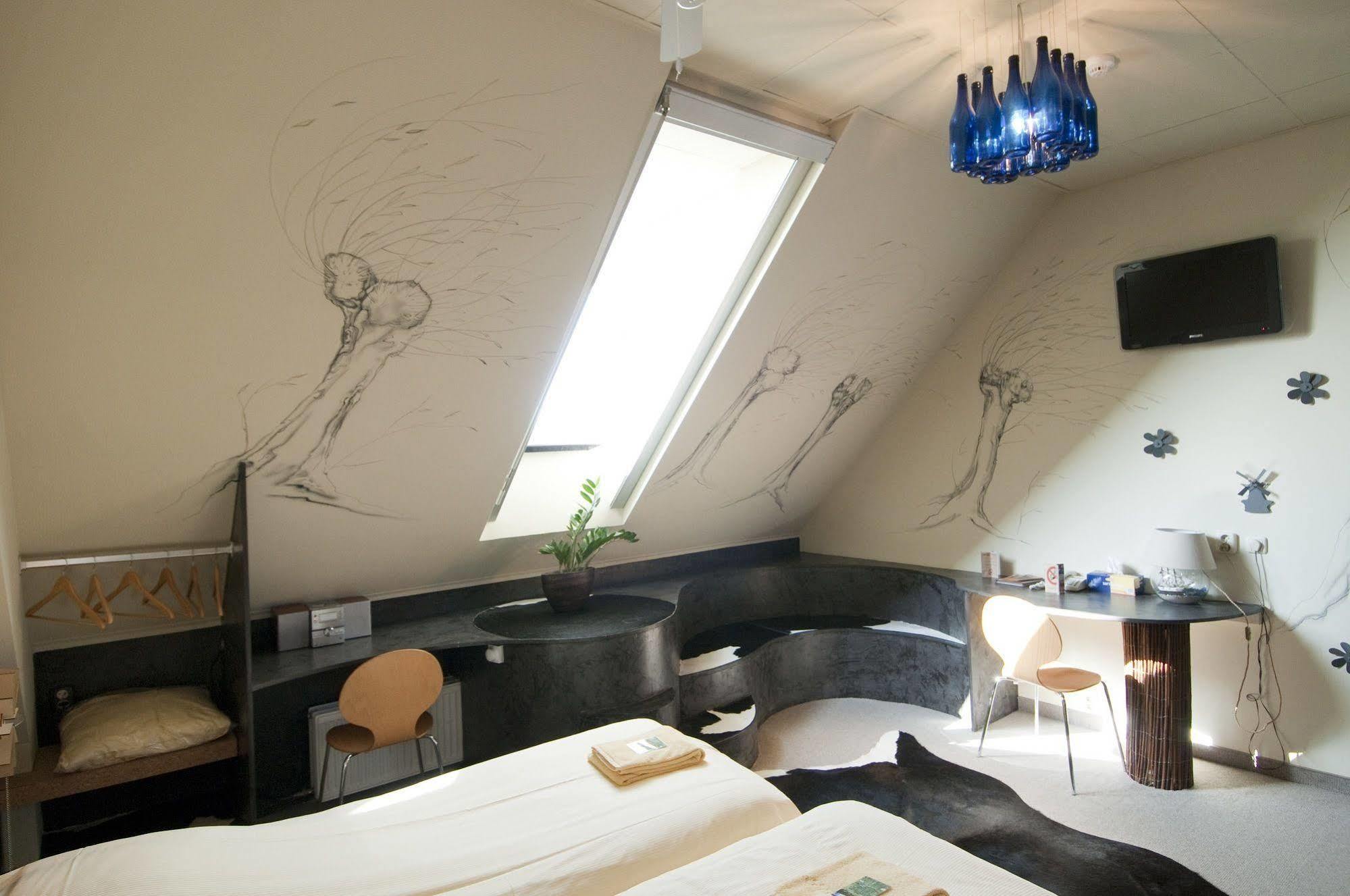 Hotel De Plataan Delft Centrum Экстерьер фото