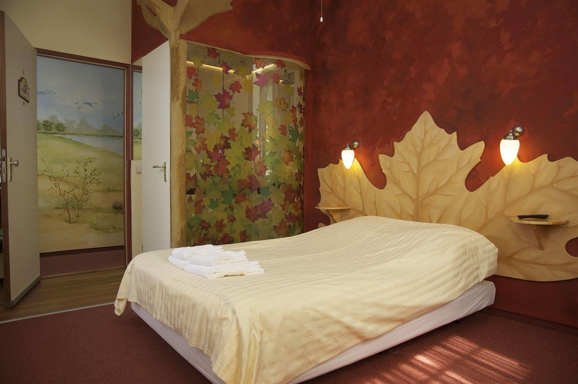 Hotel De Plataan Delft Centrum Экстерьер фото
